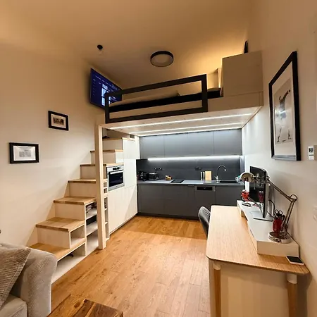 Apartment Cozy Design In The Center Of Prag