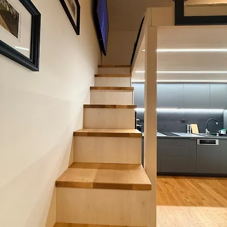 Cozy Design In The Center Of Apartment